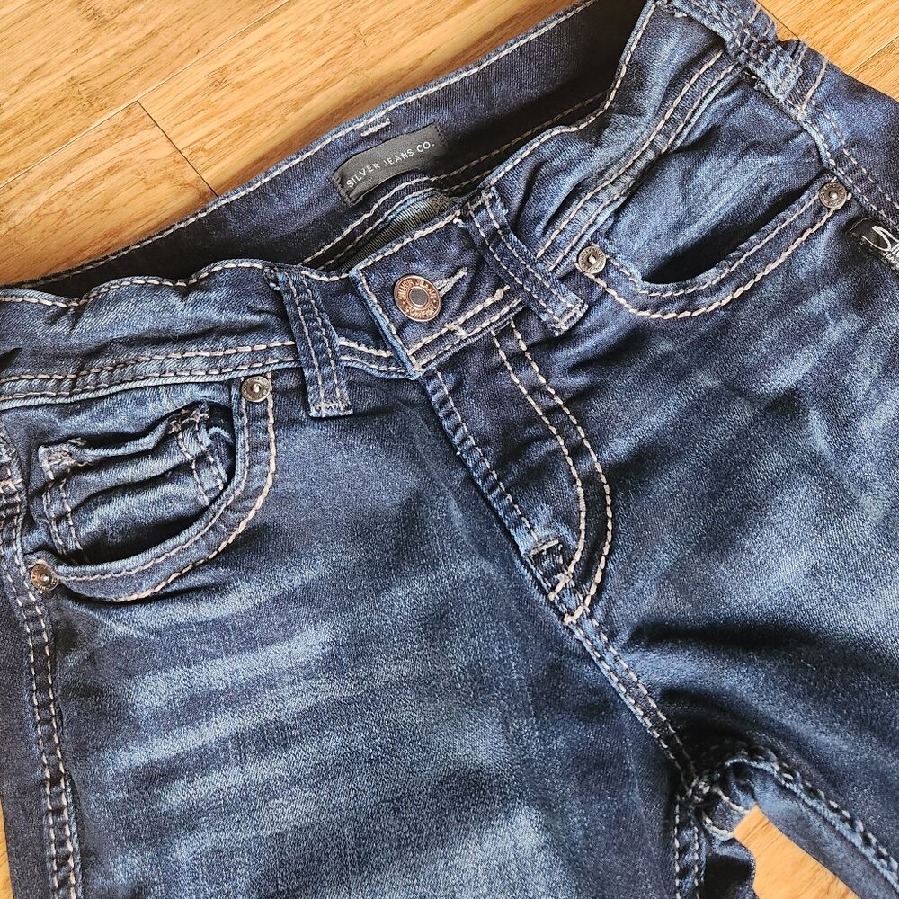Silver Jeans Co. - image 3